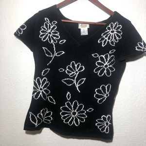 Vintage crochet floral top size medium knit v neck